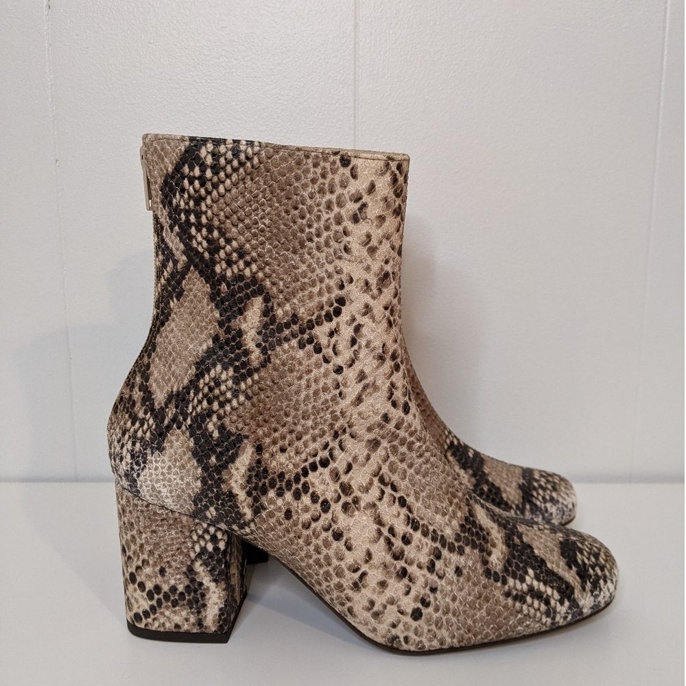 NWT Free People Cecile Ankle Boot / Snakeskin - Picture 2 of 5